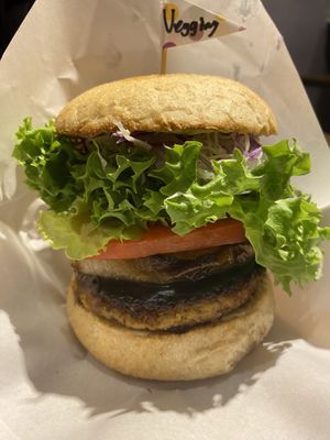 Burger  #Veganuary at Vegginy in Kyoto