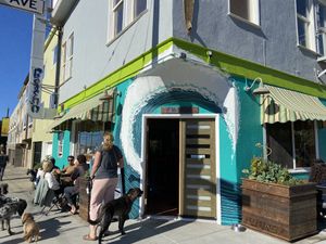 Store front at Beach'n SF in San Francisco