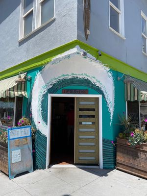Storefront   at Beach'n SF in San Francisco