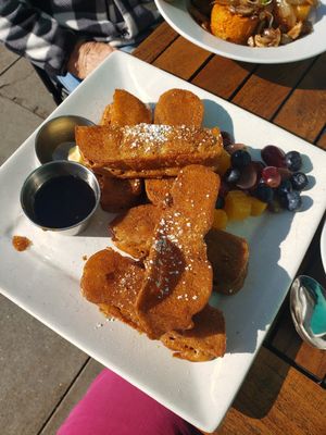 Full order French Toast sticks at Beach'n SF in San Francisco