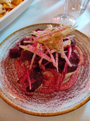 Beets with apple and vegan miso paste at Gusto in Rotterdam