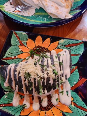  at Mis Tacones in Portland