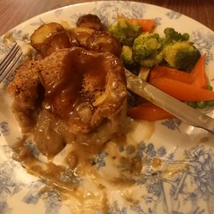  at Queen's Head in Burley