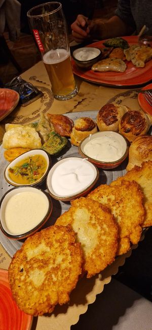 This is the vegetarian plate for two persons😄(you see it looks delicious) at Pierogarnia Rynek 26 in Wroclaw