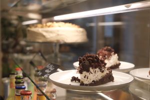Cakes at Dosa Dosa in Prague