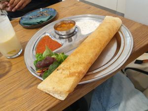 Scrambled Dosa 7.6/10 - it good but should've gone with trad vibes and masala type beat at Dosa Dosa in Prague