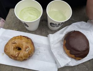 Salted caramel and boston cream + matcha lattes at Bun and Coffee in Malaga
