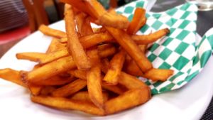 Sweet potato fries at Vegan Tierra in Cooper City