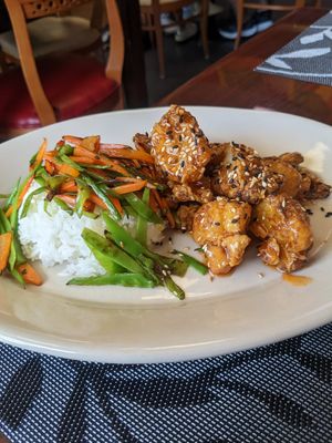 Cauliflower at Vegan Tierra in Cooper City