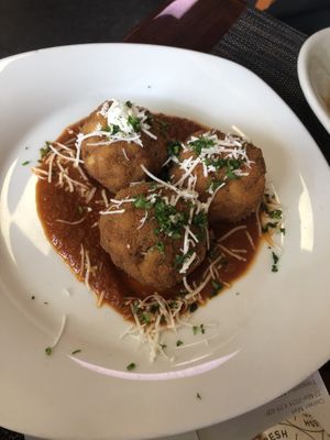 Mac n cheese   at Vegan Tierra in Cooper City