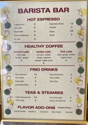 Drinks at Good Life Cafe in Columbia