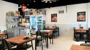 Interior of location - seating space at Seongwon Uyukmyeon - 성원우육면 in Seoul