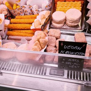 Vegan and Veggi Snacks at Frituur Arré Patat in Antwerpen