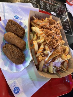 Vegan "Kiekeboe" and 3 different krokets   at Frituur Arré Patat in Antwerpen