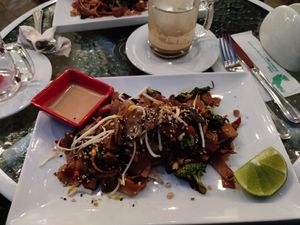 Pad Thai at Parada Vegana in Cusco