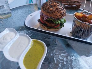 The burger #Veganuary at Parada Vegana in Cusco