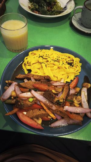 Lomo at Parada Vegana in Cusco