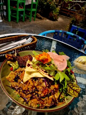 Chaufa de quinoa at Parada Vegana in Cusco
