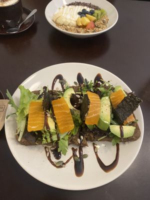 Vegan Avocado toast  at Comércio Café Coworking in Porto
