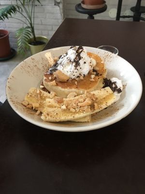 Sweet brunch plate   at Comércio Café Coworking in Porto