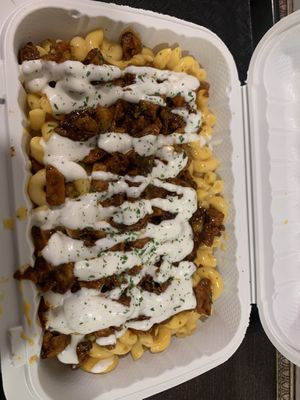 Mac bowl with jerk chicken  at Vegan On The Fly in New York City