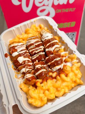 Macbowl with chicken tenders at Vegan On The Fly in New York City
