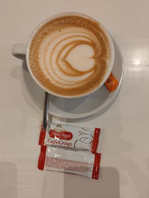  at Ypsilon in Thessaloniki