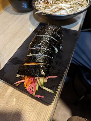 Avocado kimbap at Gimmyeonjang in Busan