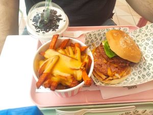 Burger at Neat - Victoria in South West London