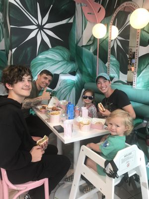 👍🏼  at Neat - Victoria in South West London