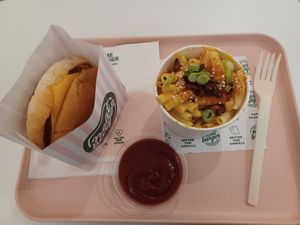 Cheeze burger and mac n cheeze at Neat - Victoria in South West London