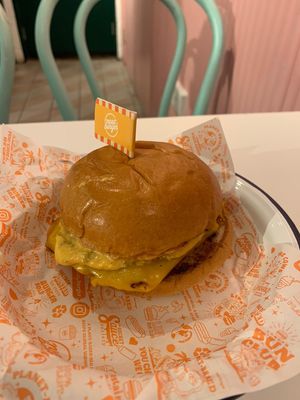 Smash daddy   at Neat - Victoria in South West London