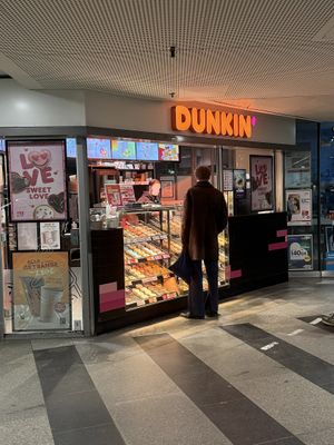 front  at Dunkin' - U-Bhf. Friedrichstr in Berlin