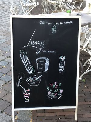 :) at Lunsj Bie Mckaela's in Sittard