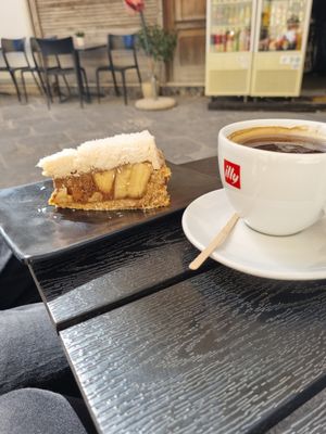 Banoffee cake at De Bono Coffee Shop in Valletta