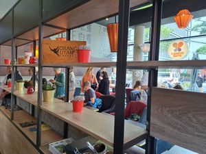 Sort of cramped but atmospheric seating at Campus Suite - Kaisersuite in Hamburg