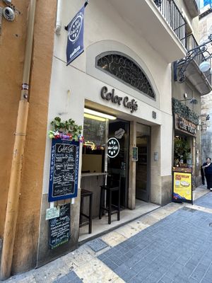 Exterior  at Color Cafè in Tarragona