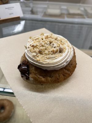 'Nutella' with hazelnut praliné and 
Chunks of hazelnut   at Areca Bakery in Barcelona