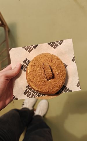 Lotus cheesecake at Areca Bakery in Barcelona