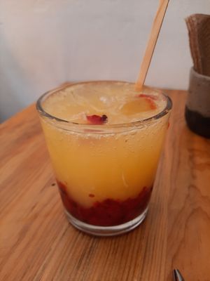 Yummy refreshing with juice, sparkling water and fruits at Yegolé Termopolio in Oaxaca