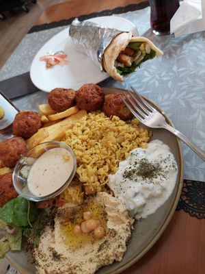  at Hummus & Co in Heidenheim