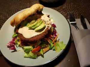 Avocadoburger at Hummus & Co in Heidenheim