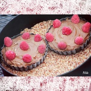 Berry Chocolate Mousse Tart ~ Raw Vegan & Gluten Free Dessert Special at Mi Vida Cafe in Miami
