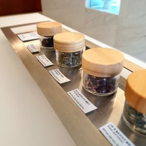 tea knowledge at Better Than Alcohol in Seoul