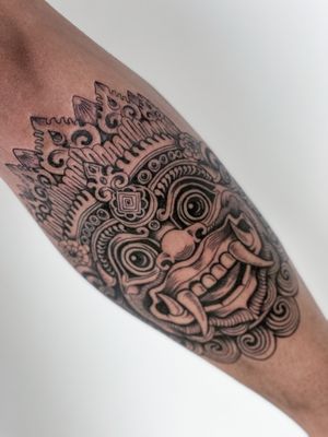 Maschera thai   at Ludipeatattoo in San Pietro In Casale