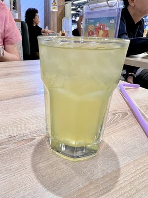 Green tea (iced) refillable   at Salad Factory in Bangkok