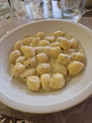 Gnocchi crema porri e funghi at Osteria di Filia in Castellamonte