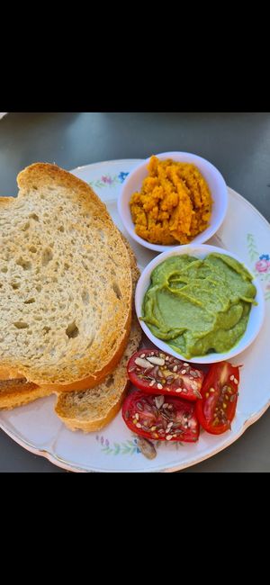 vegan breakfast at Logros Café in Jujuy