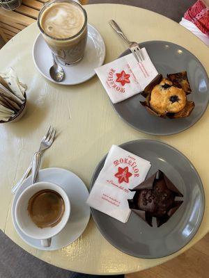 Breakfast   at Caffe Dolce Amaro in Florence