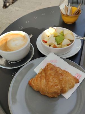 Vegetarian Breakfast with a vegan Croissant at Caffe Dolce Amaro in Florence